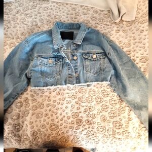 Refuge Cropped Juniors Jean Jacket Medium